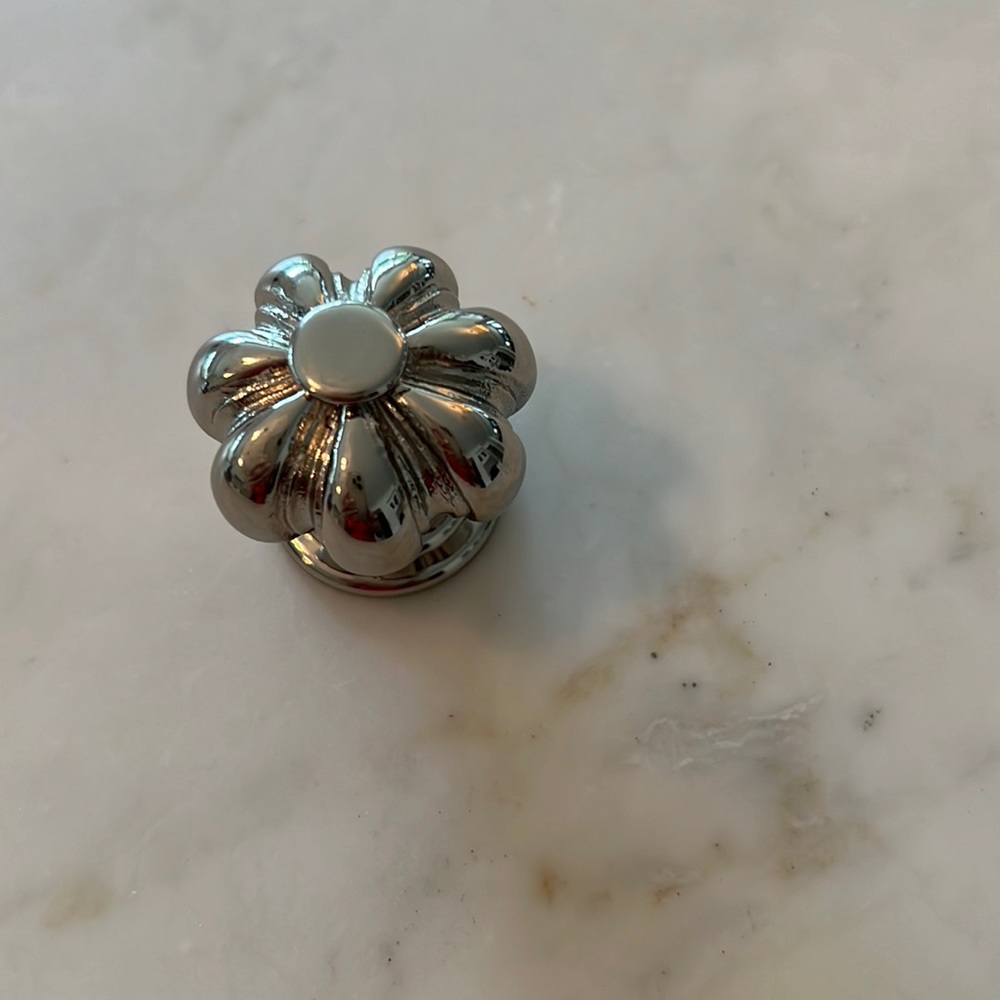 Restoration Hardware knob